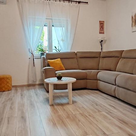 Apartment Nereo Senj  Extérieur photo